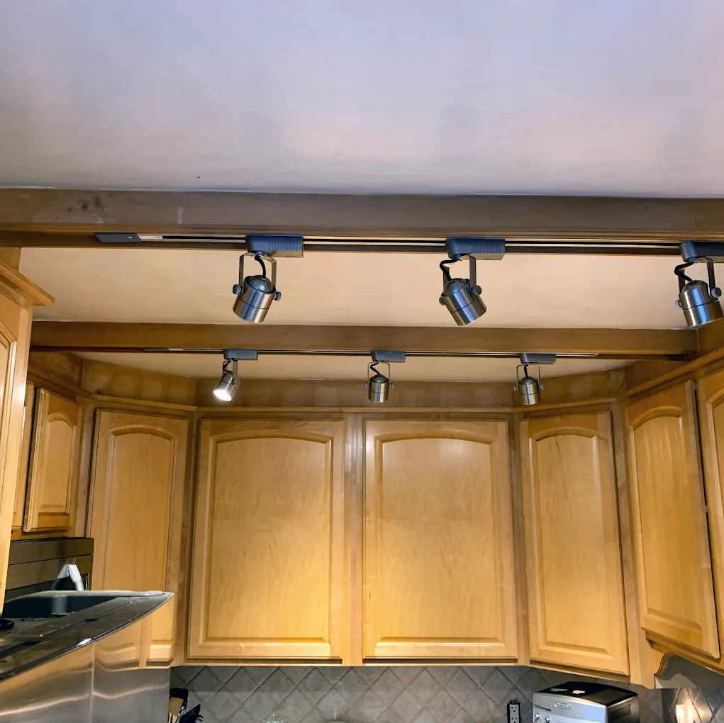 Brentwood Electrical Experts | Licensed Electrician West LA | (310) 666 ...