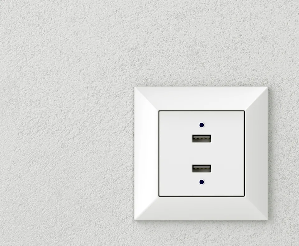 Types of Wall Outlets: Comprehensive Guide for Your Home → Brentwood Electrical Experts